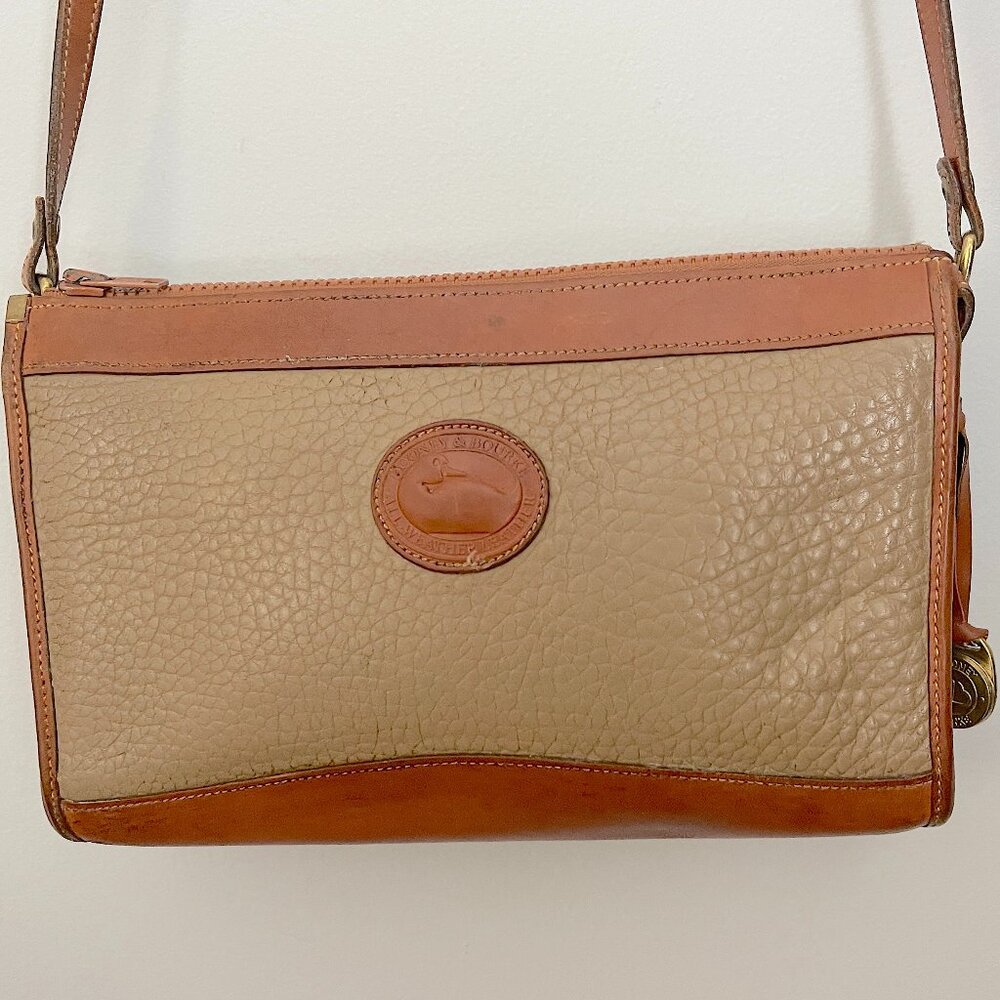 Vintage Dooney & Bourke Zipper Cluth Crossbody Shoulder Bag Handbag